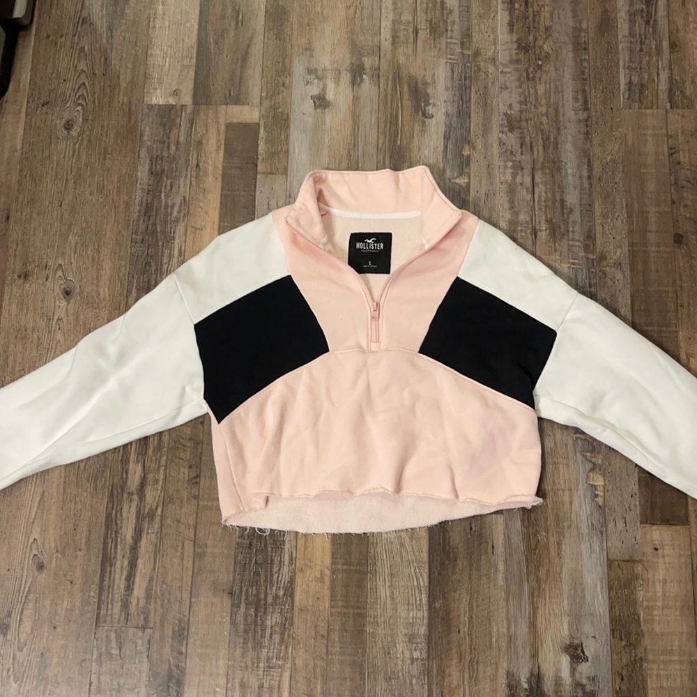 *HOLLISTER* pink, white + black cropped quarter zip ; size: S ; condition: *NEW*